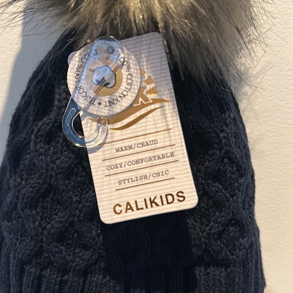 Super cozy Calikids winter hat NWT - Picture 3 of 6